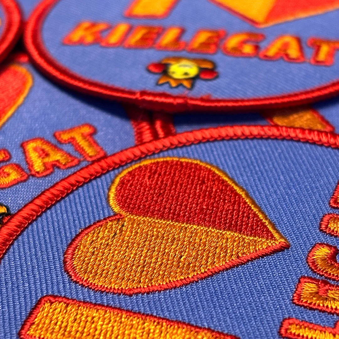 Love Kielegat &reg; - Bredakielegat carnavalsembleemofficieel - SK008-07