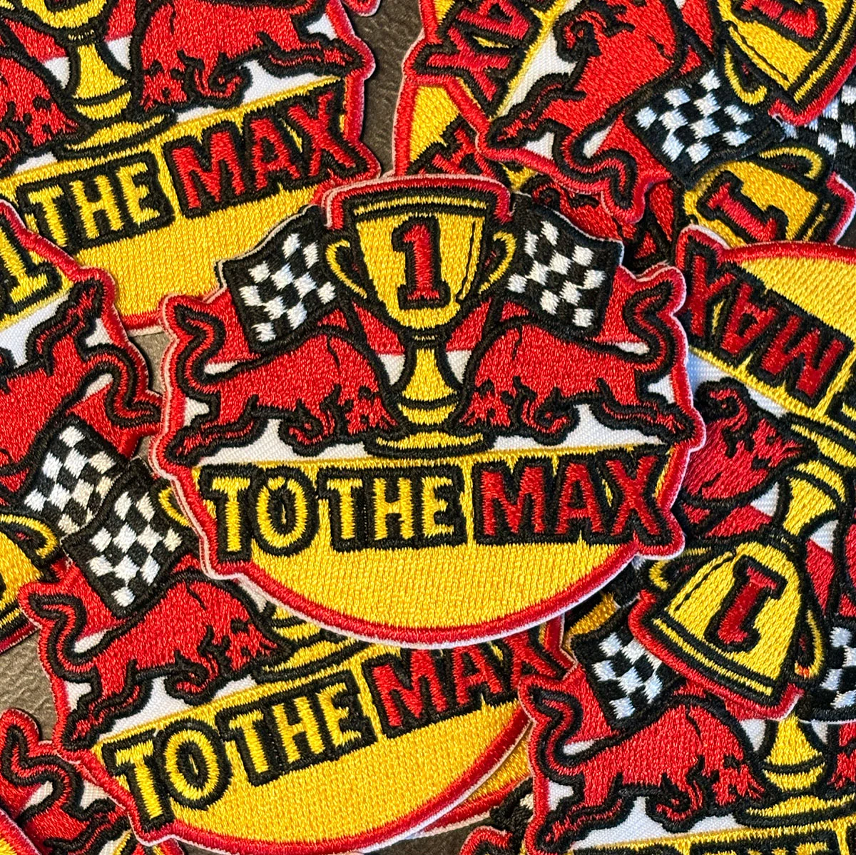 To the Max - Formule1 carnavalsemblemen kielgatbreda - IN085-06