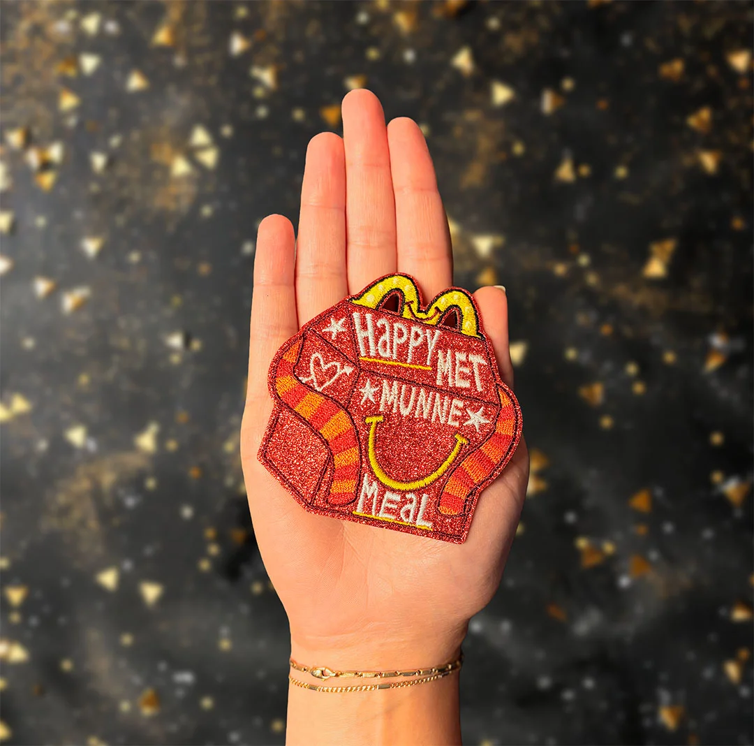 Happy meal - Happymetmunnemeal embleembredacarnaval kielegatmaccie - IN081