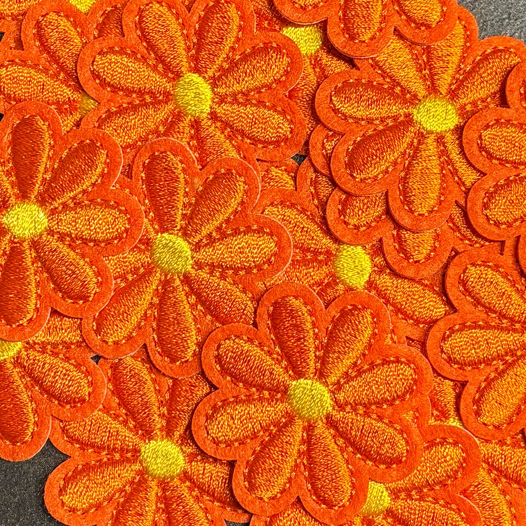 Oranje bloemetje - Img 5131 - IN017