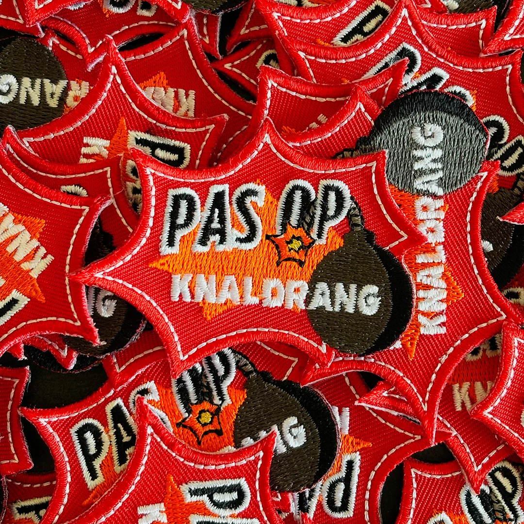 Knaldrang - Knaldrangembleemcarnaval vierkant - IN053-08