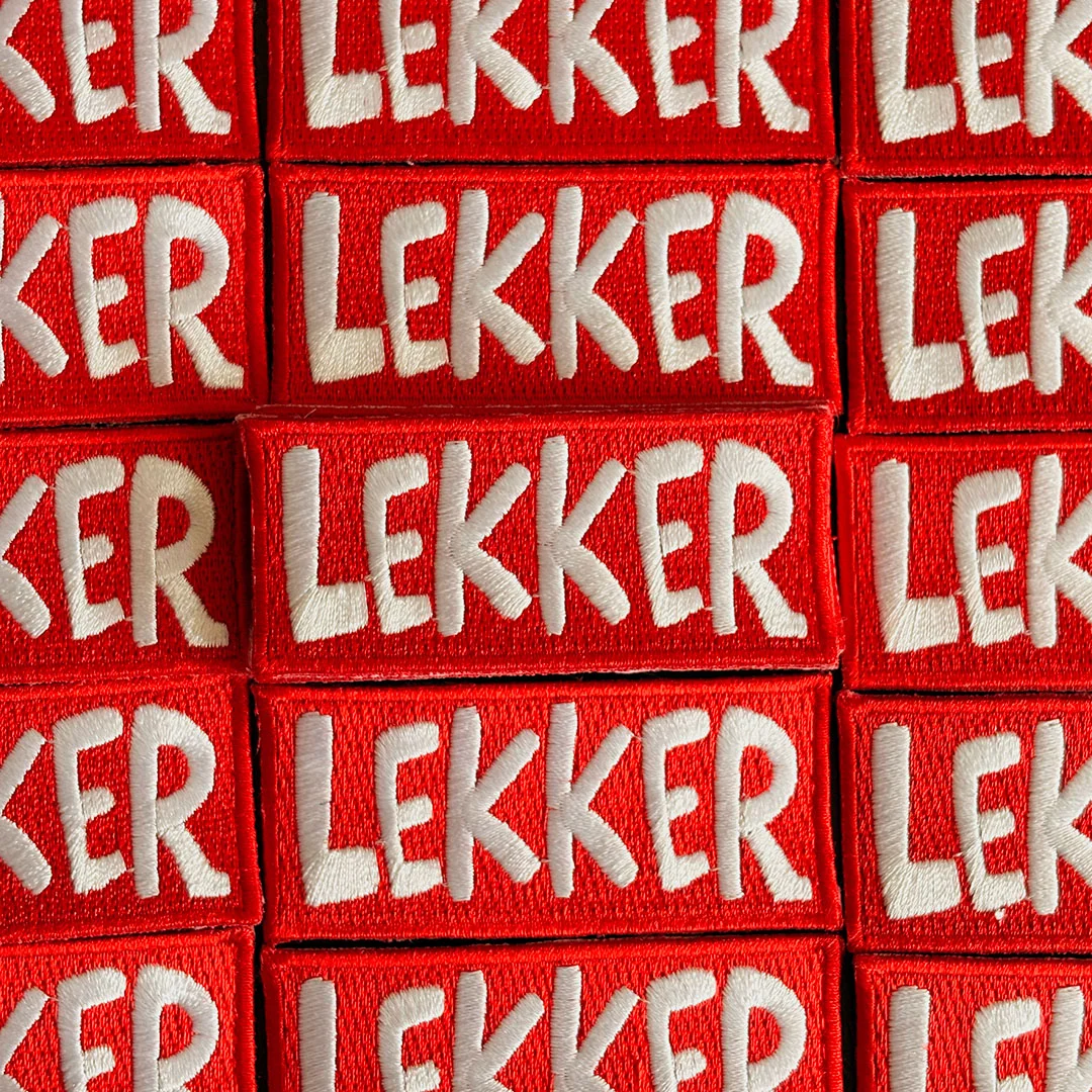 LEKKER - Lekkercarnavalsembleem kielegatbreda - IN105-14